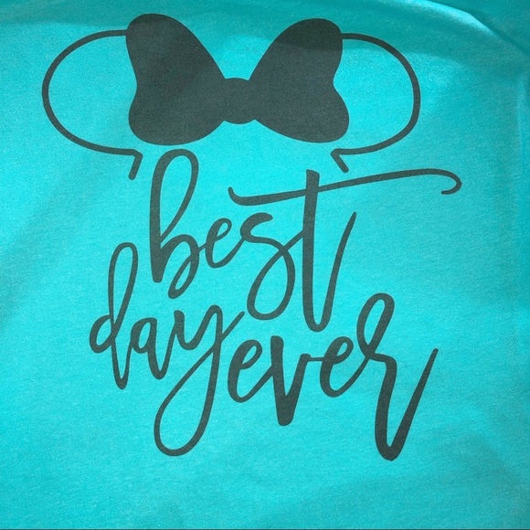 Disneyworld Minnie Mouse large graphic tank top - Picture 2 of 4